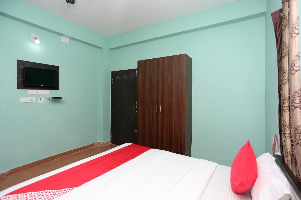 Oyo 17276 The Maple Tree Hotels Bhubaneswar Exterior foto